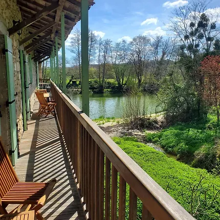 Moulin De Monpoisson Szálloda *
