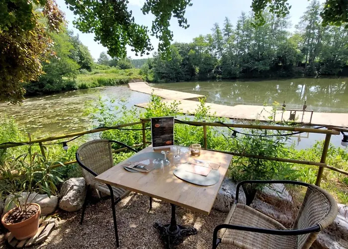 Moulin De Monpoisson Hotel *