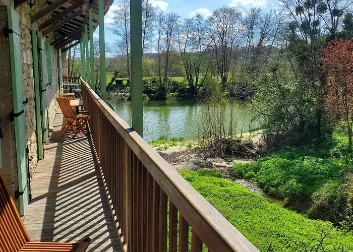Moulin De Monpoisson Hotel *